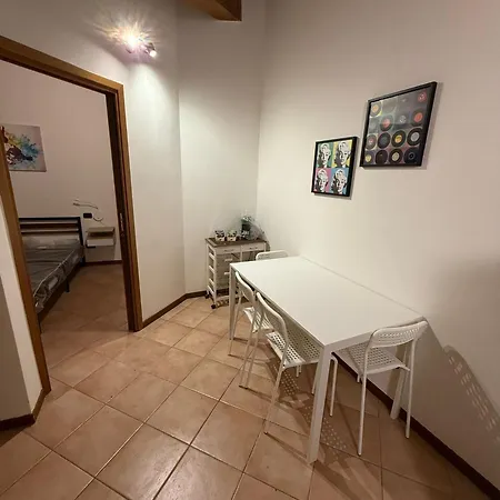 Italia Leonardo 3* Rho